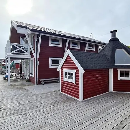 Northcape Nature Rorbuer - 3 - Dock North * Gjesvær